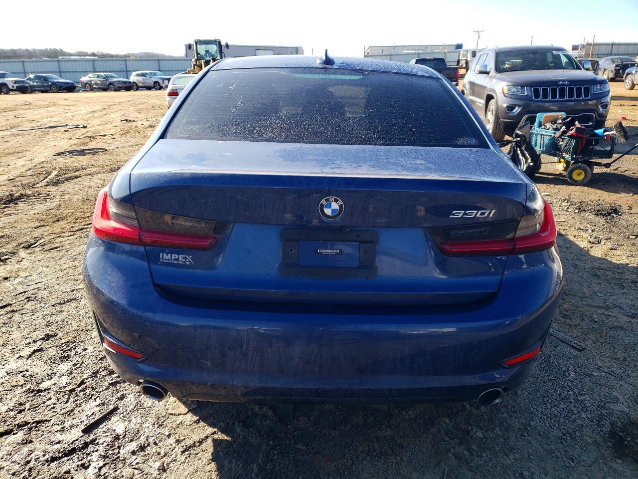 2021 BMW 330I - Фото 6