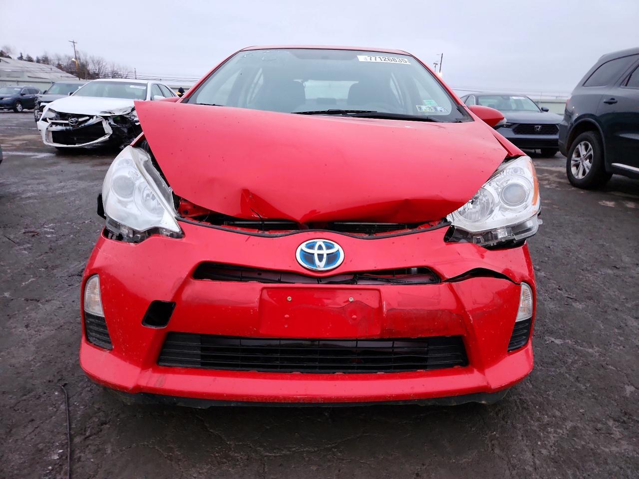 2014 Toyota Prius C Three - Фото 5