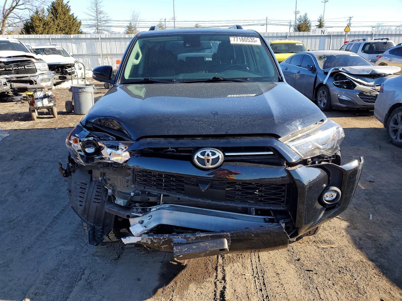 2022 Toyota 4Runner Sr5 Premium - Image 5