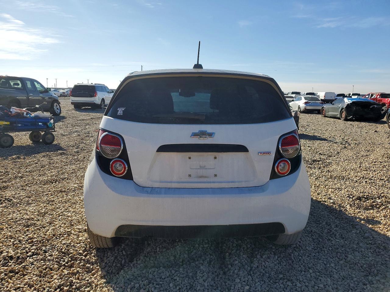 2015 Chevrolet Sonic Lt - Фото 6