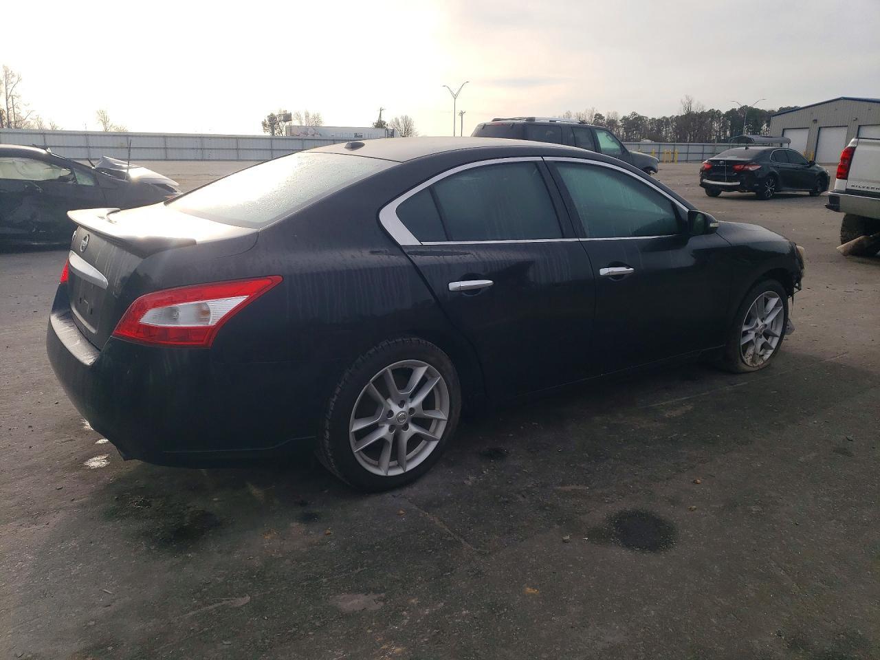 2010 Nissan Maxima 3.5 S - Фото 3