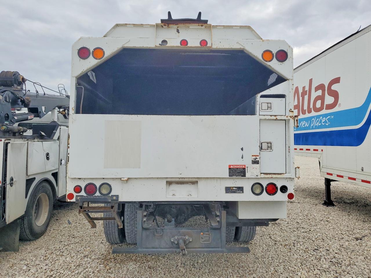 2015 Ford F750 Super Duty Chipper Truck - Фото 6
