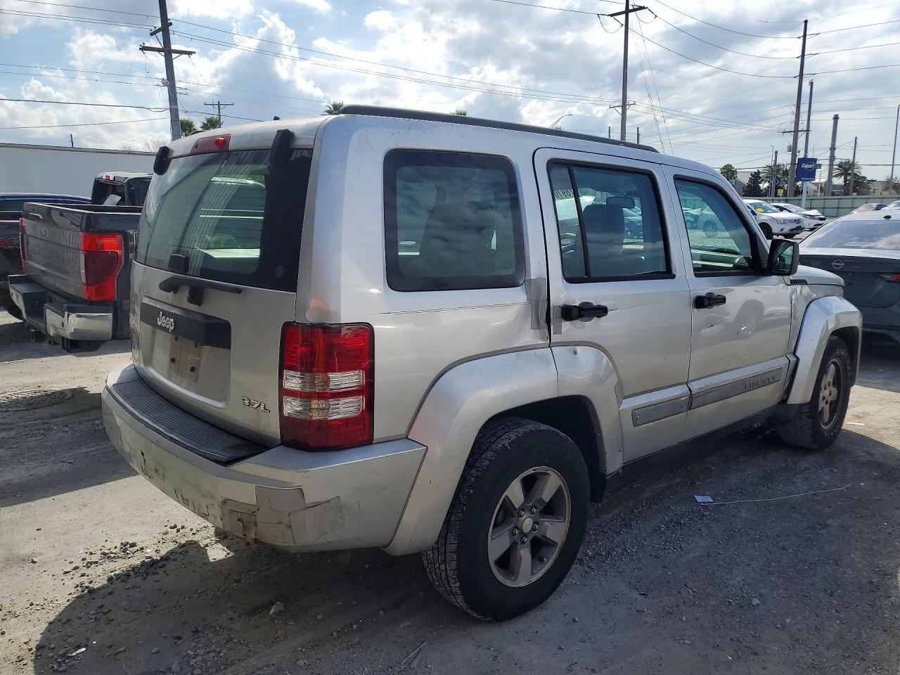 2008 Jeep Liberty Sport - Фото 3