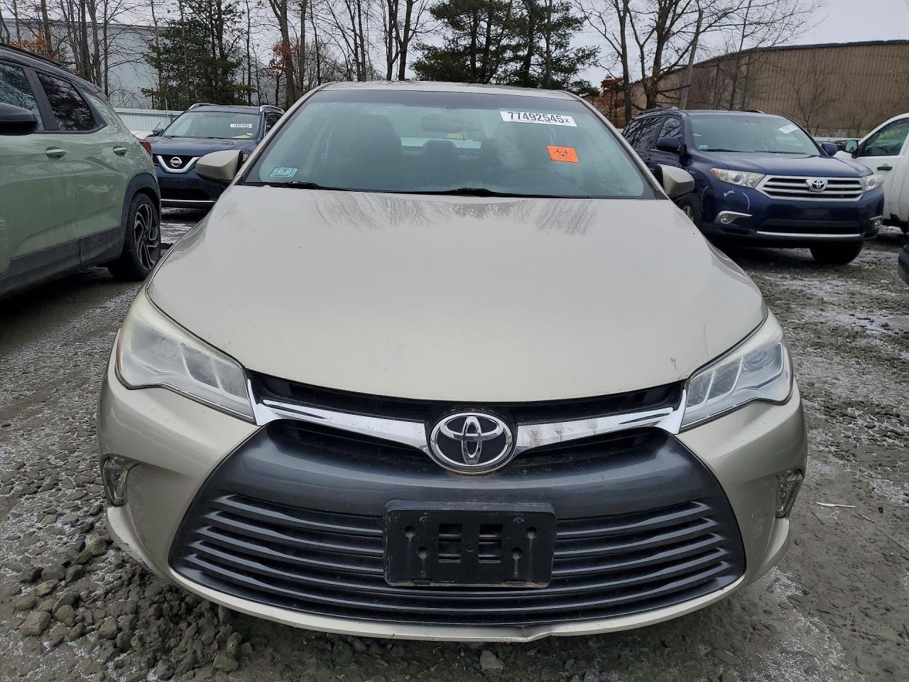 2015 Toyota Camry - Image 5