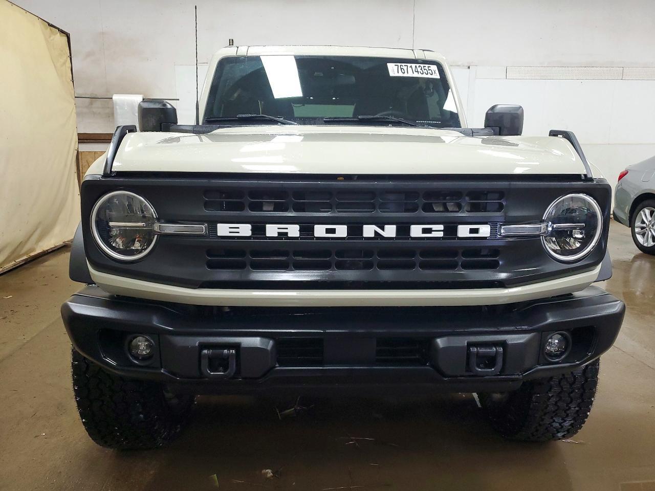 2025 Ford Bronco Big Bend - Image 5