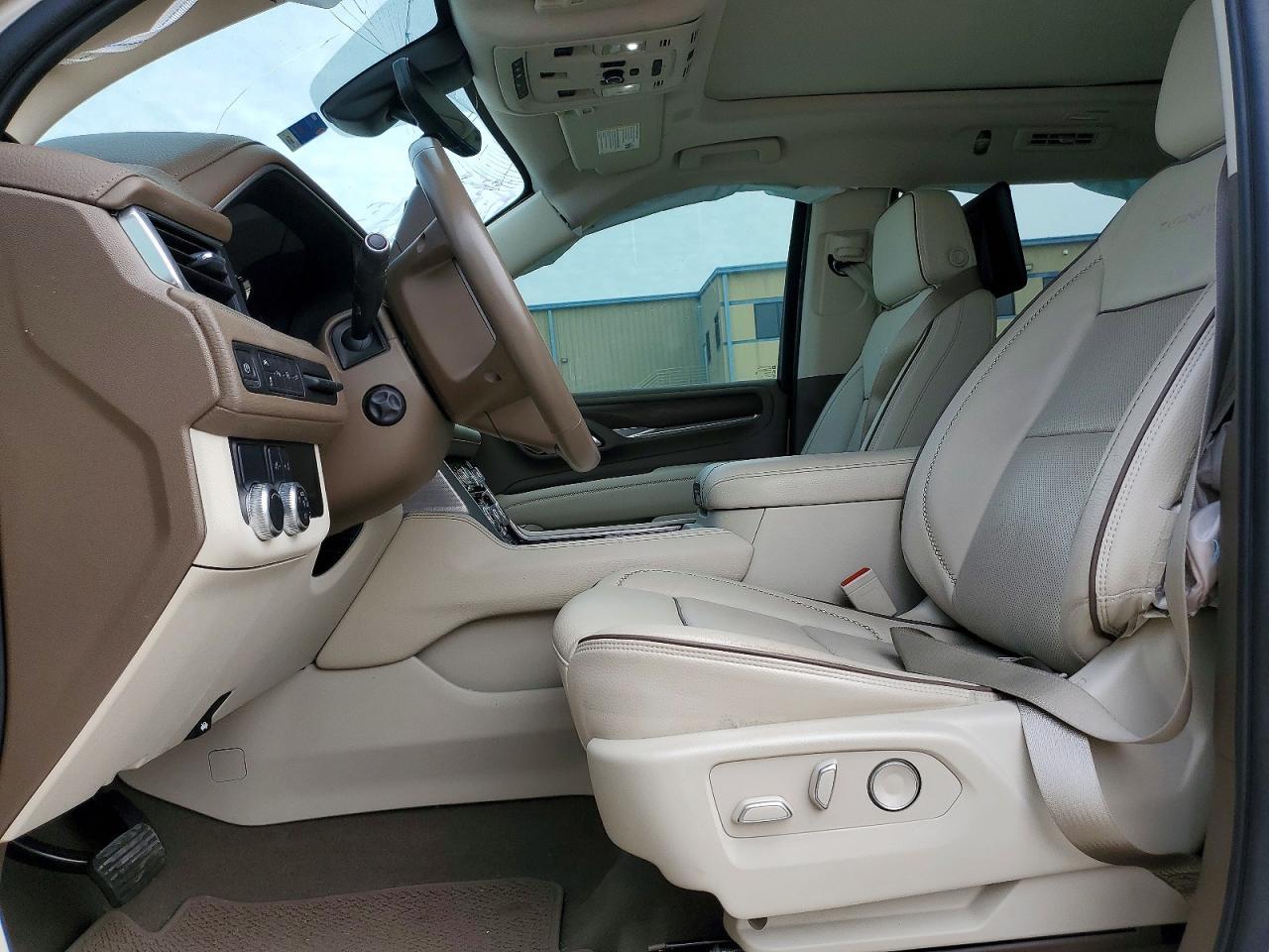 2021 GMC Yukon Denali - Фото 7