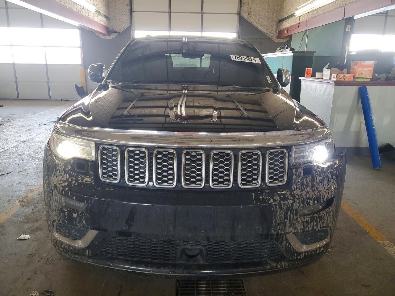 2017 Jeep Grand Cher - Фото 5