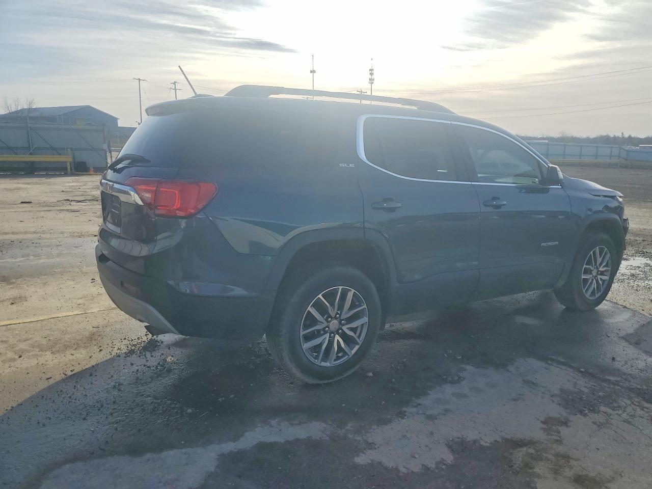 2019 GMC Acadia Sle - Image 3