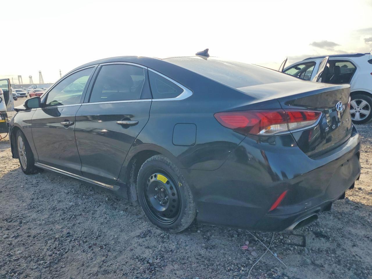 2018 Hyundai Sonata Sport - Image 2