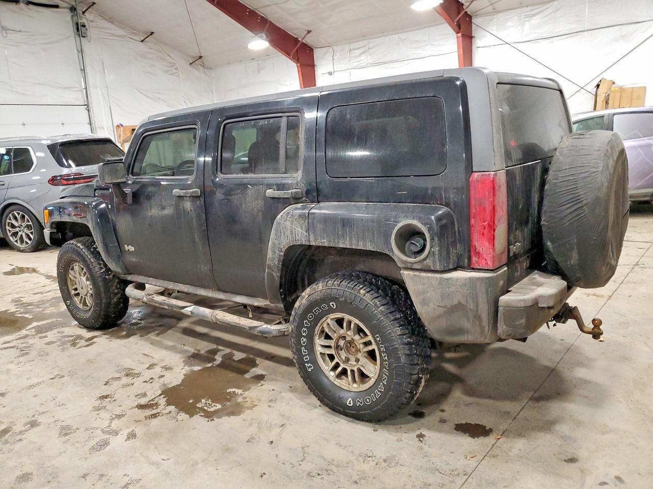 2008 Hummer H3 - Image 2