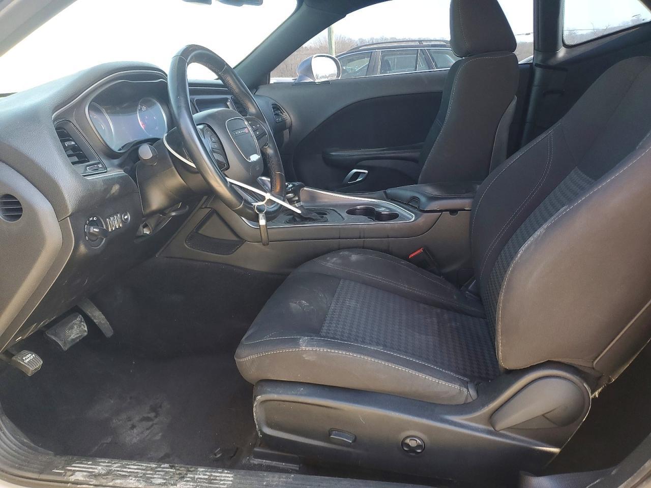 2016 Dodge Challenger Sxt - Image 7