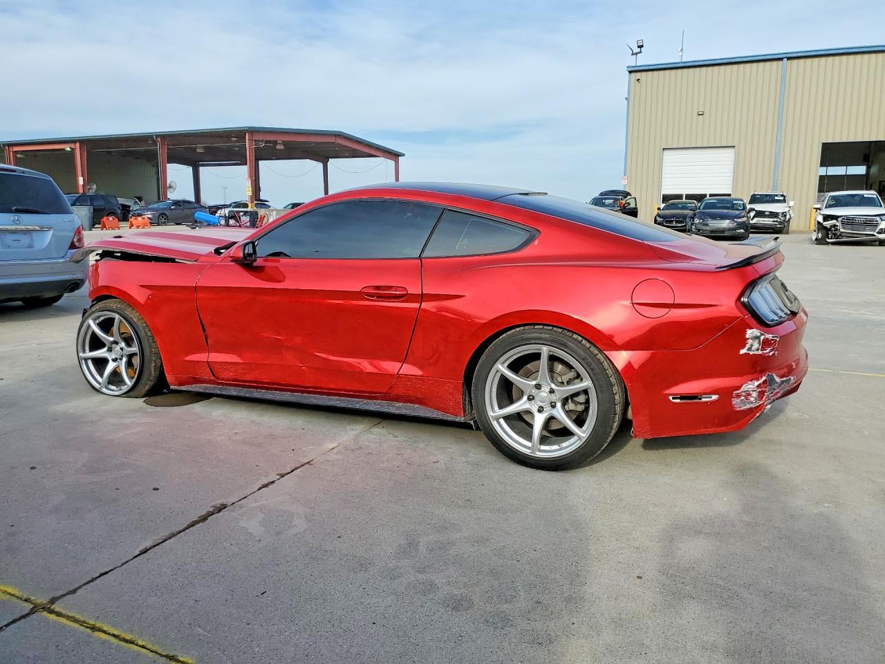 2015 Ford Mustang Gt - Фото 2