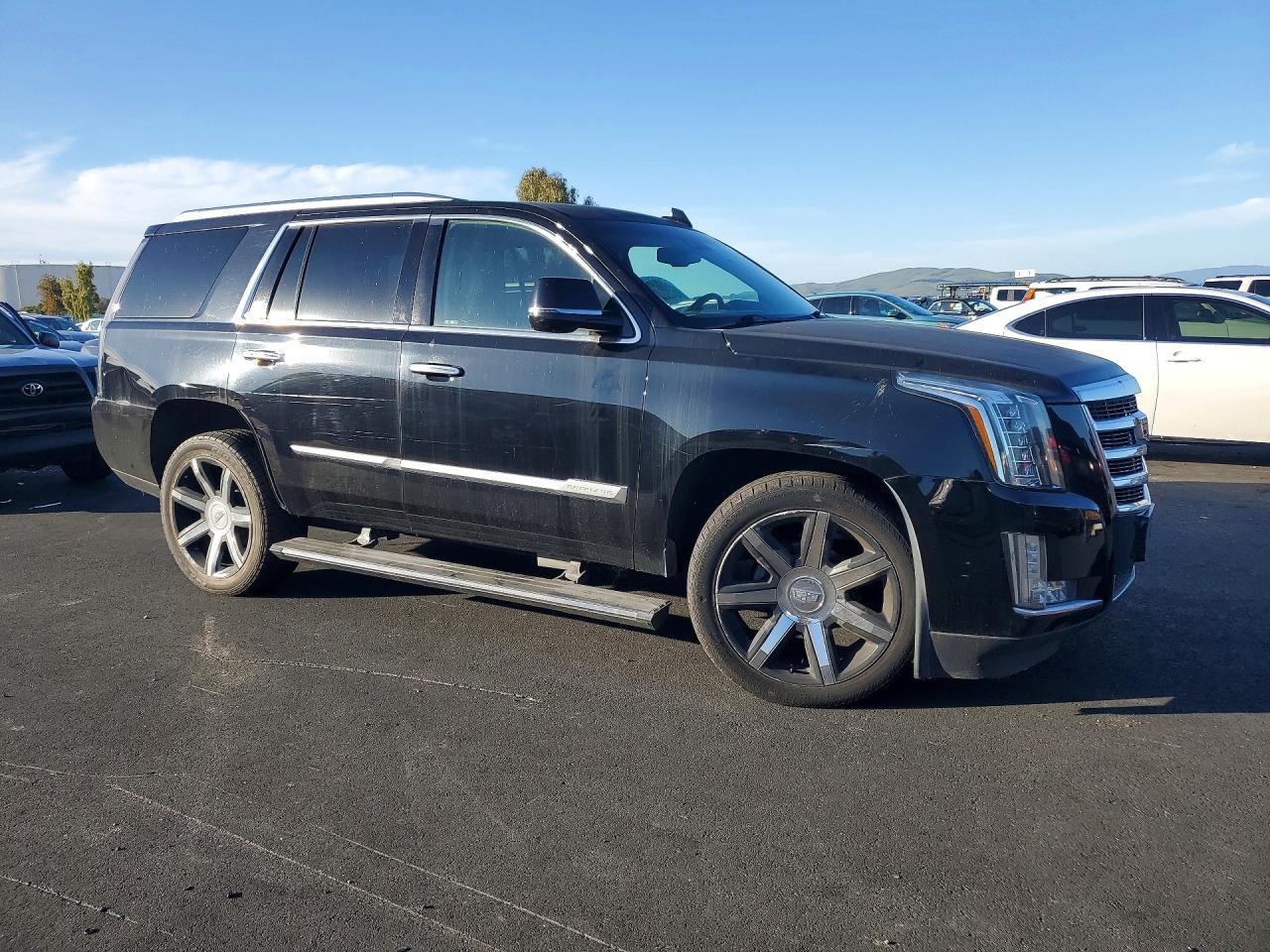 2016 Cadillac Escalade - Image 4