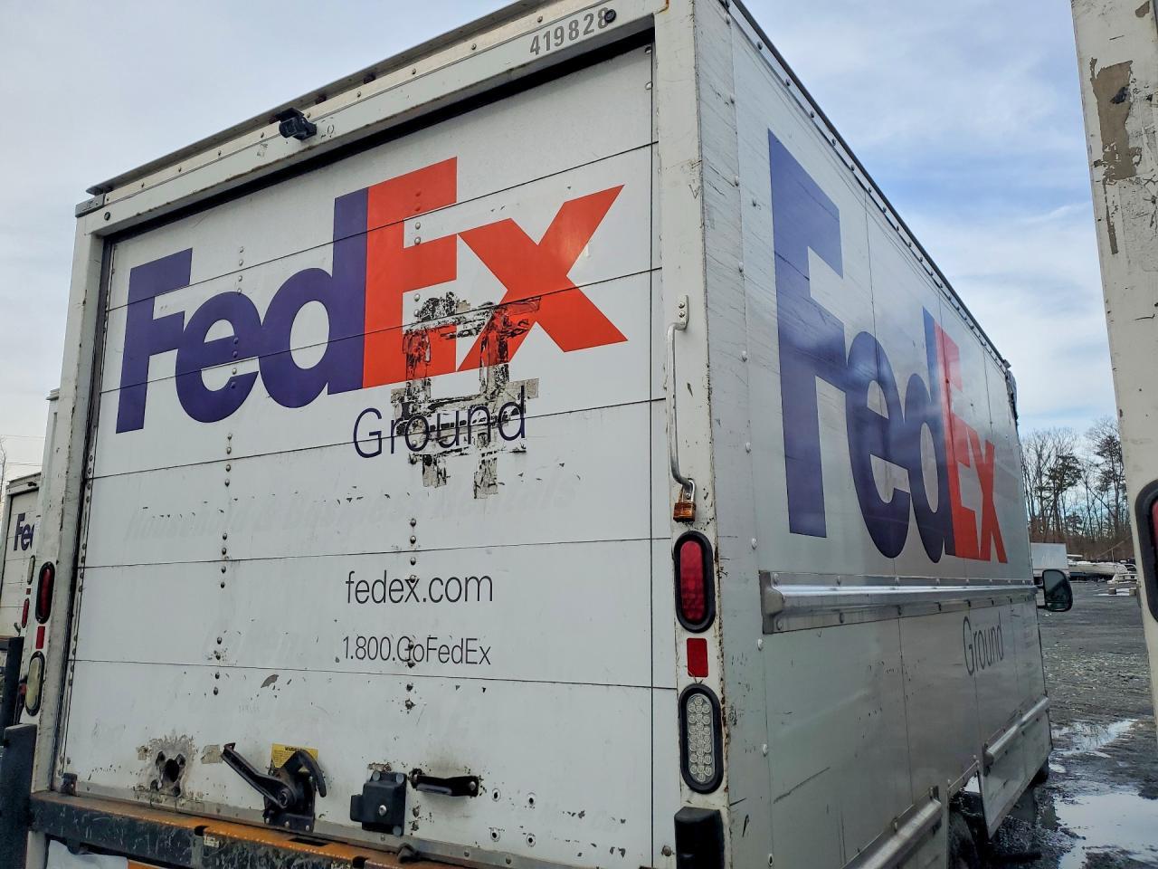 2015 Ford E350 Box Truck - Image 3