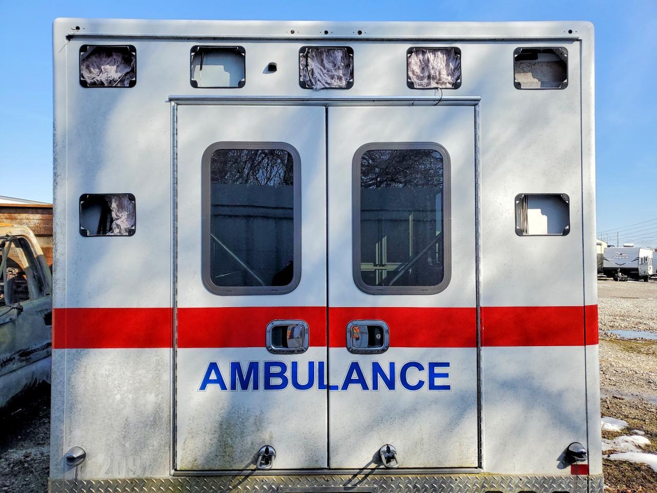 2021 Ford Econoline E350 Sd Ambulance - Фото 6
