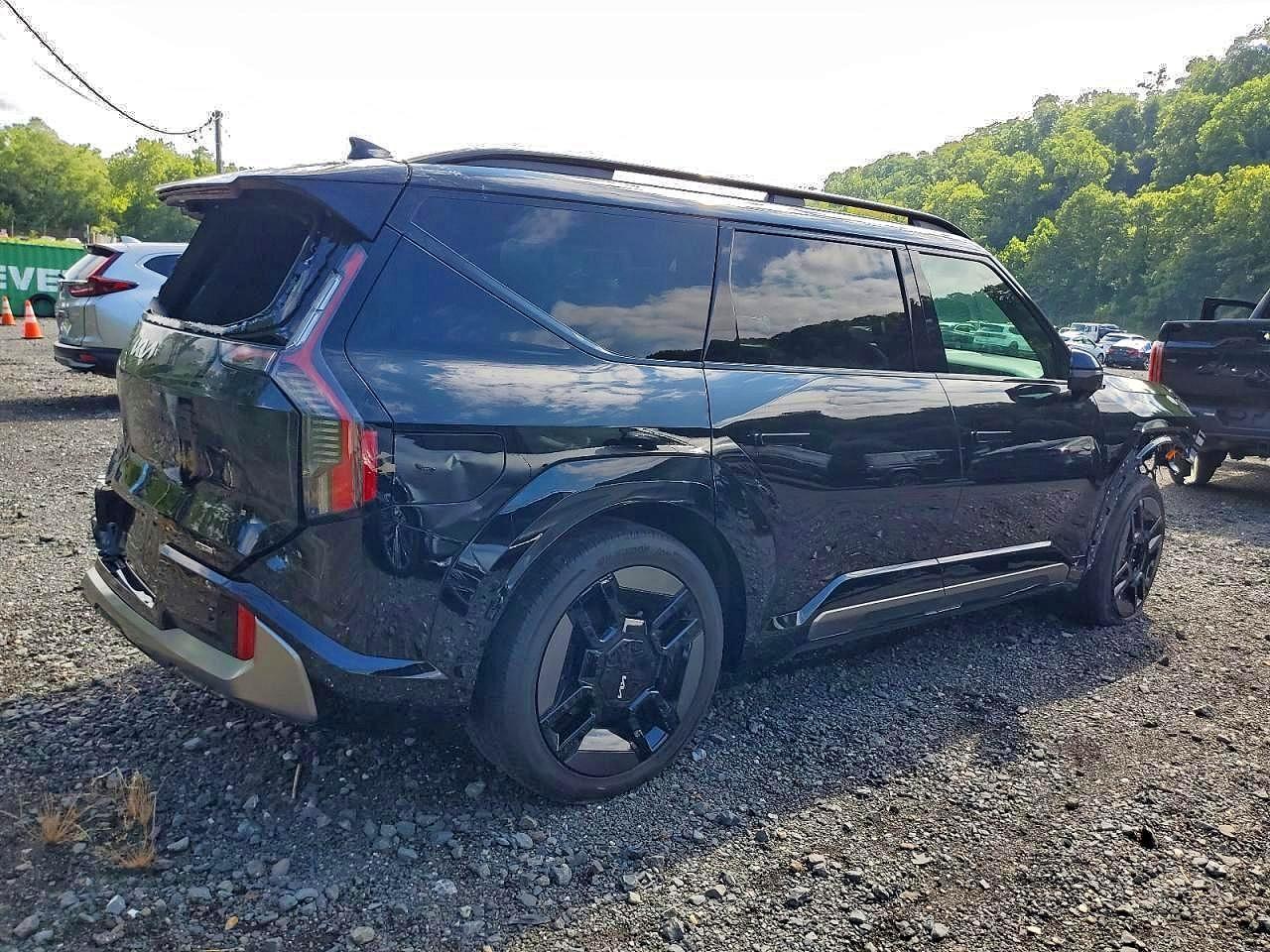 2024 Kia Ev9 Gt Line - Image 3