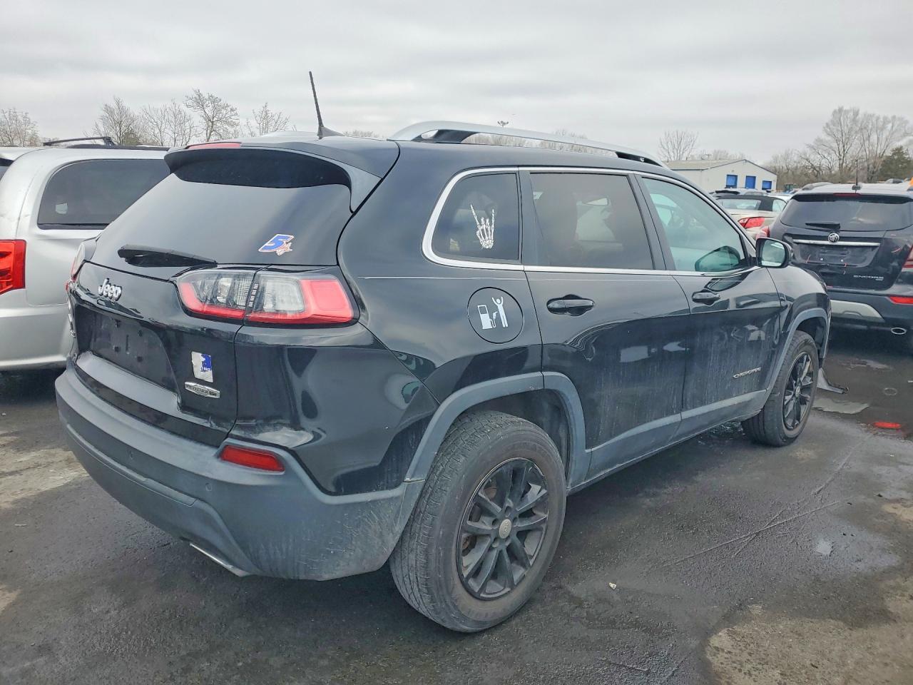 2019 Jeep Cherokee Latitude Plus - Фото 3