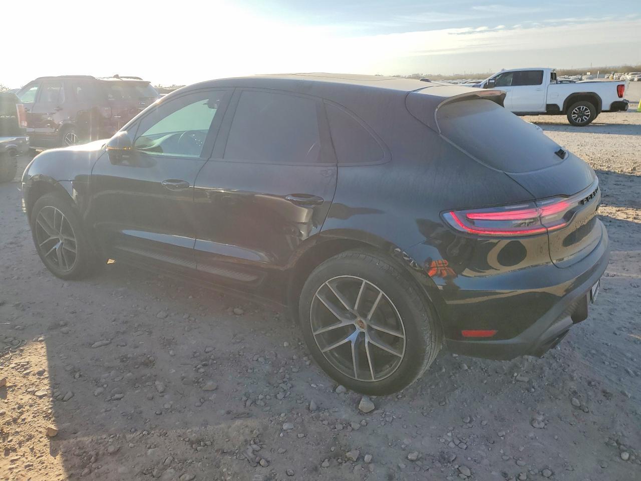 2024 Porsche Macan Base - Image 2