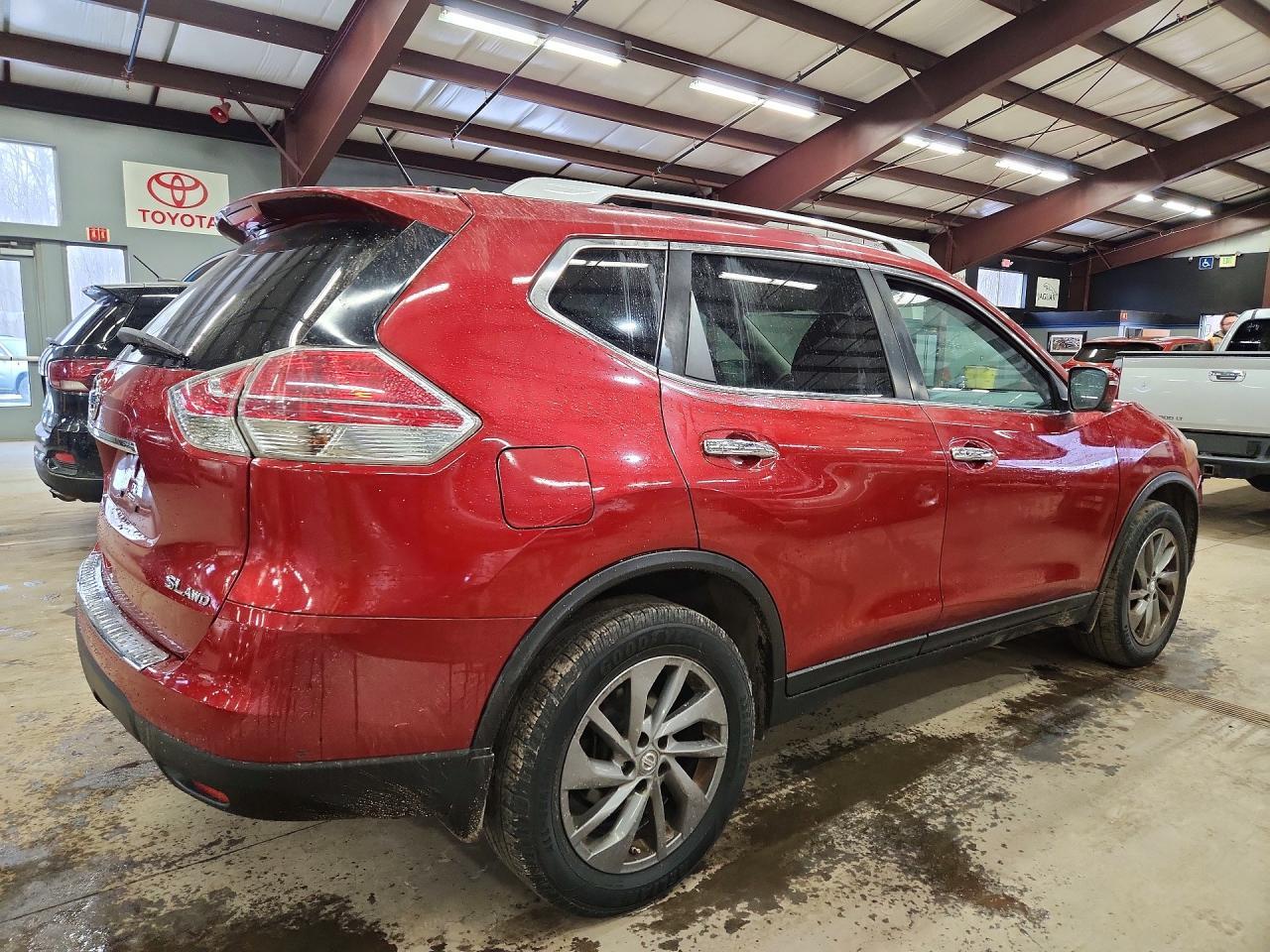 2016 Nissan Rogue S - Фото 3