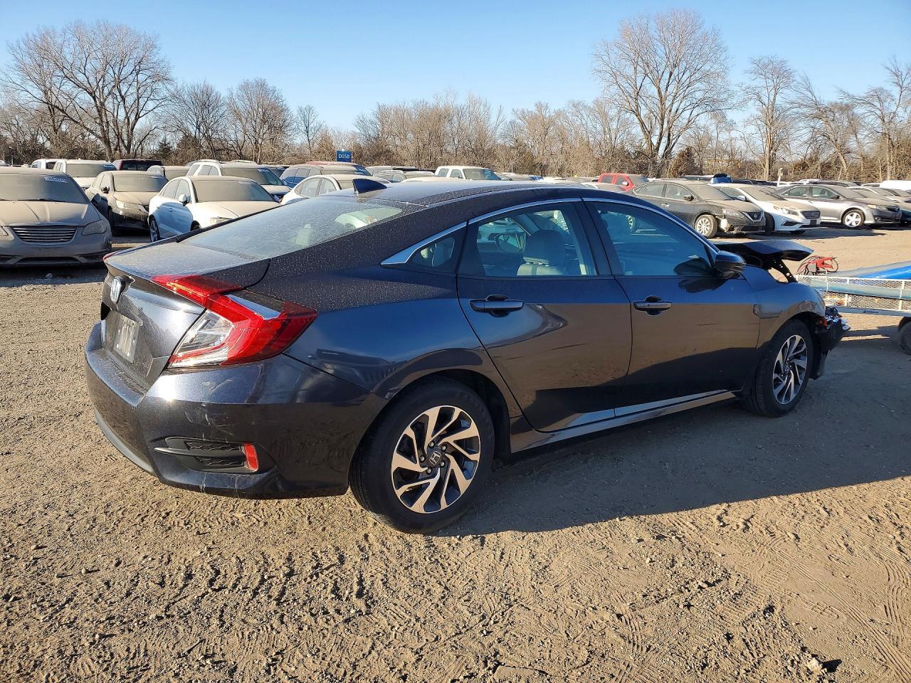 2017 Honda Civic Ex - Фото 3