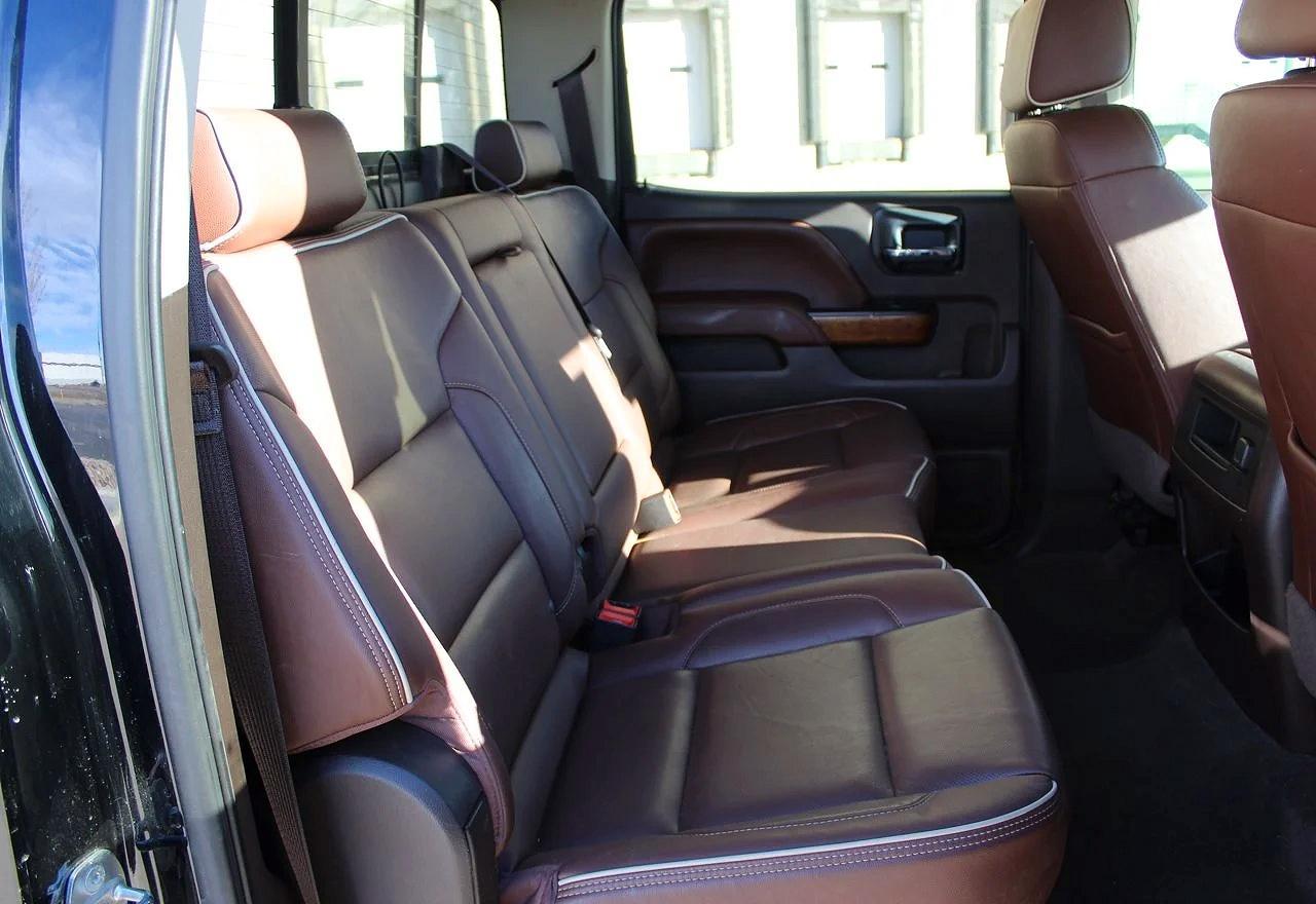 2017 Chevrolet Silverado K1500 High Country - Image 6