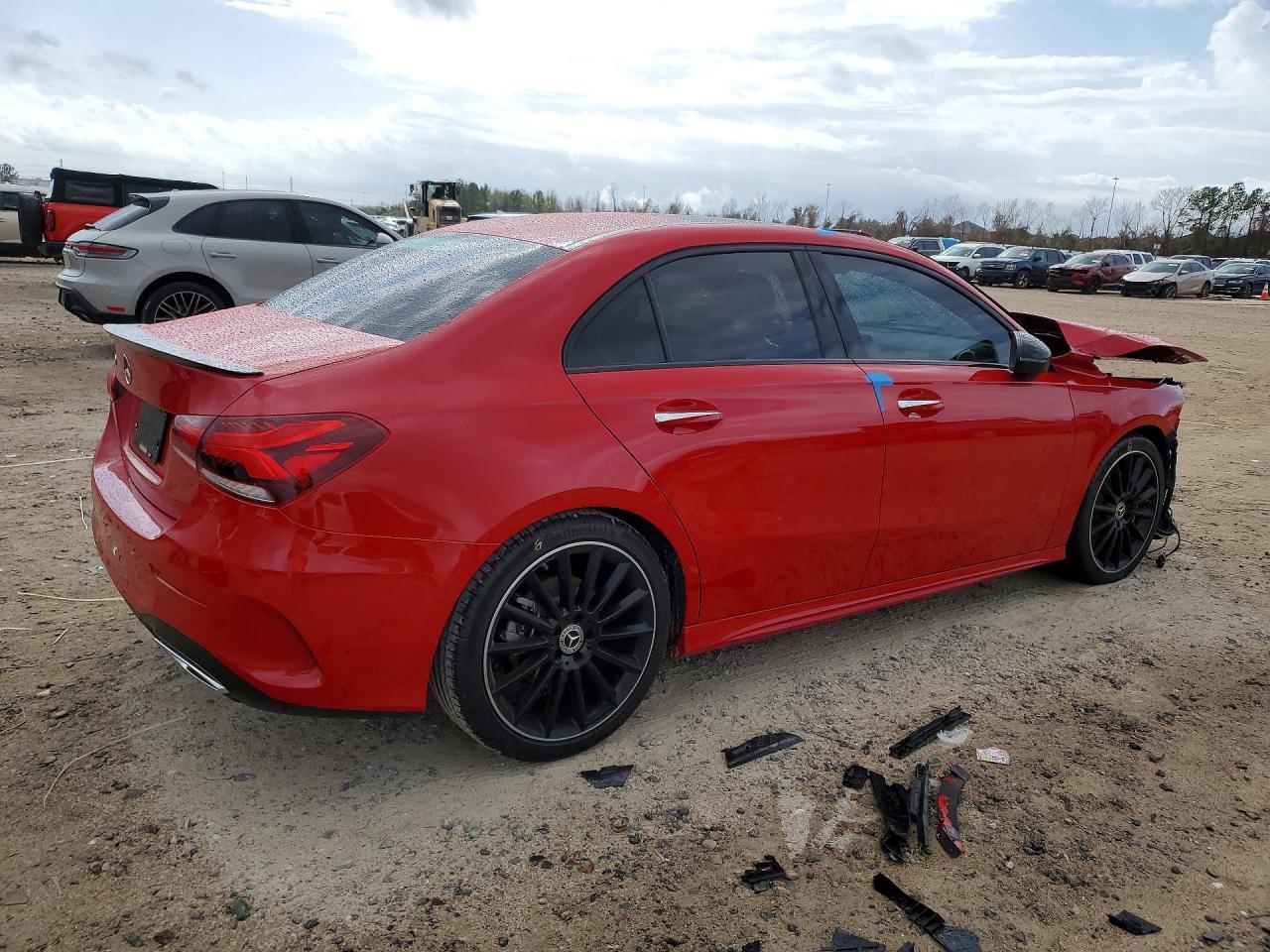2020 Mercedes-Benz A 220 - Фото 3