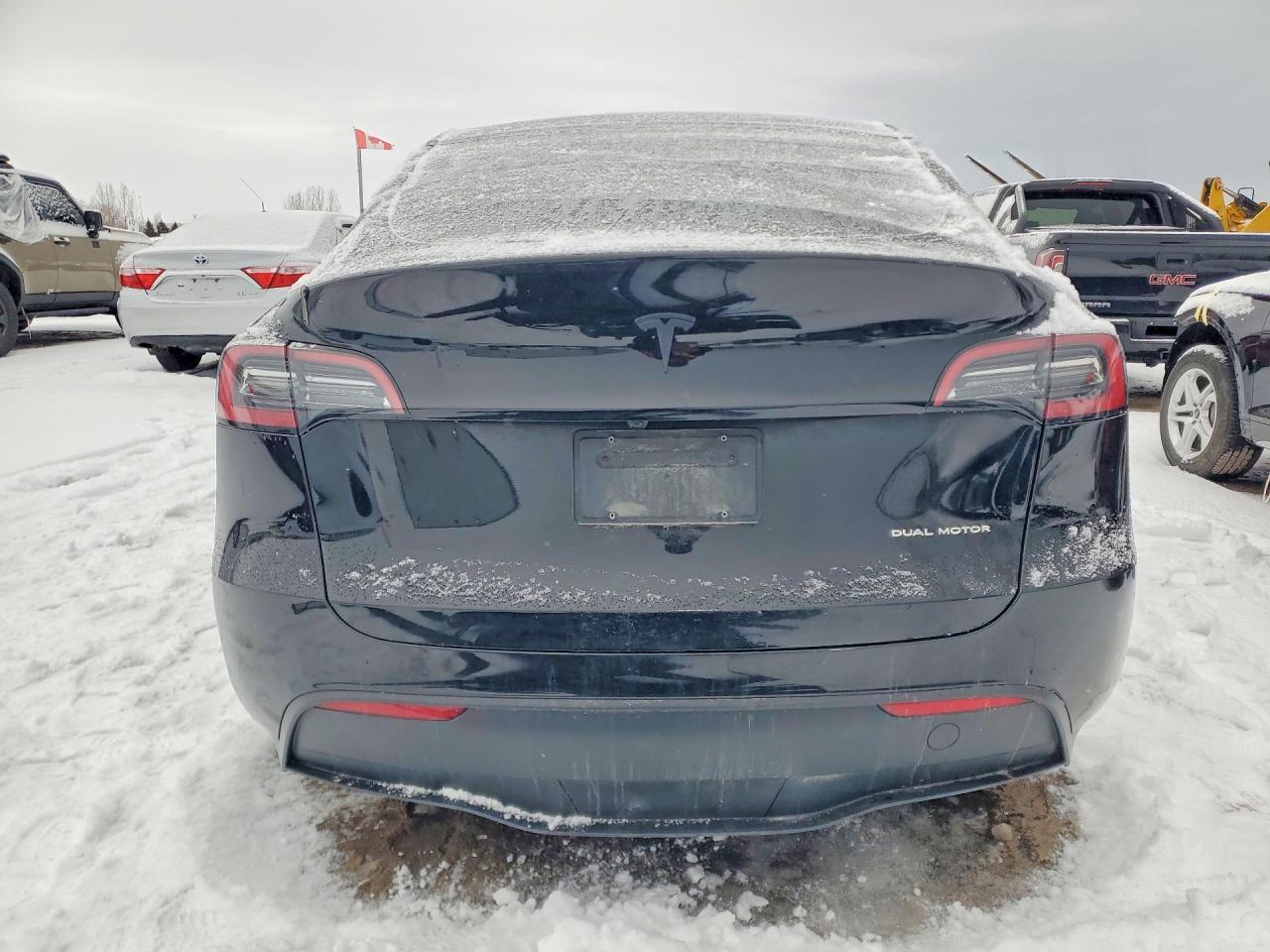 2024 Tesla Model Y - Image 6