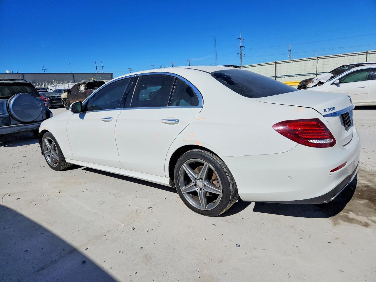 2017 Mercedes Benz E - Image 2