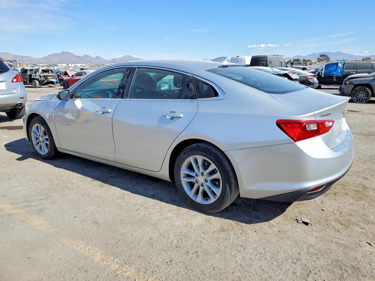 2018 Chevrolet Malibu Lt - Фото 2