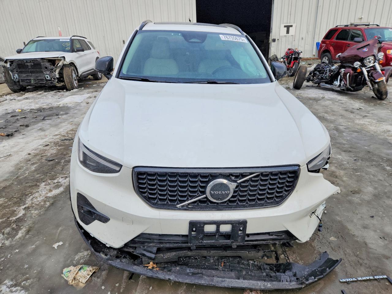 2025 Volvo Xc40 Ultra - Фото 5