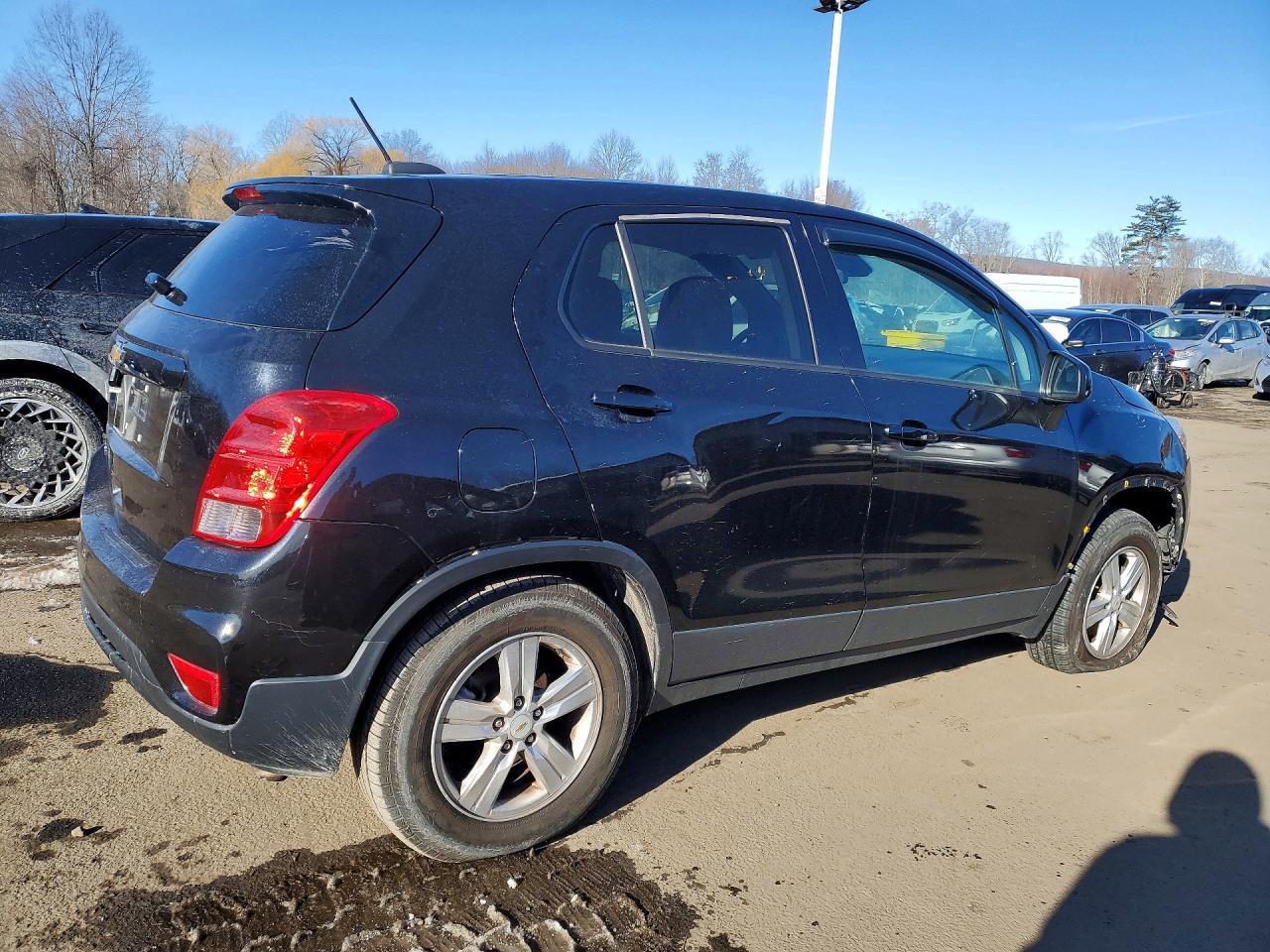 2020 Chevrolet Trax Ls - Фото 3