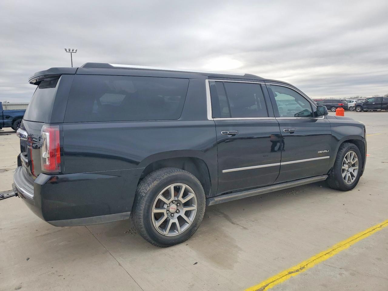 2015 GMC Yukon Xl Denali - Фото 3