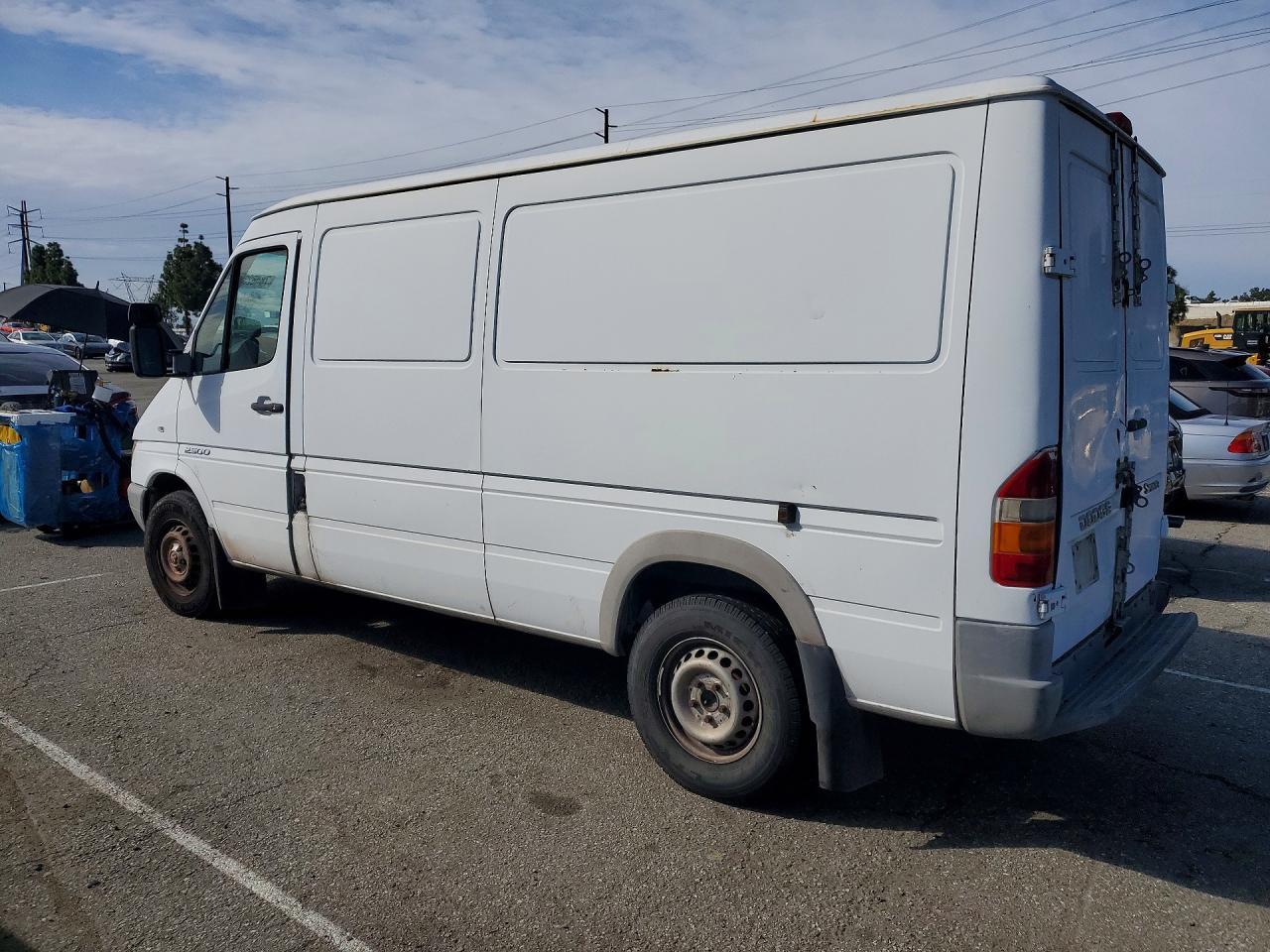 2006 Dodge Sprinter 2500 Delivery Van - Image 2