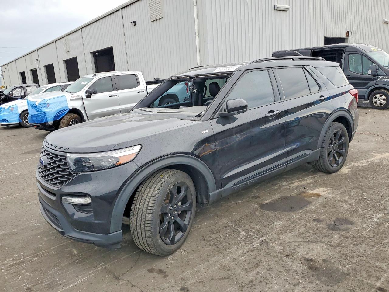 2024 Ford Explorer St-Line