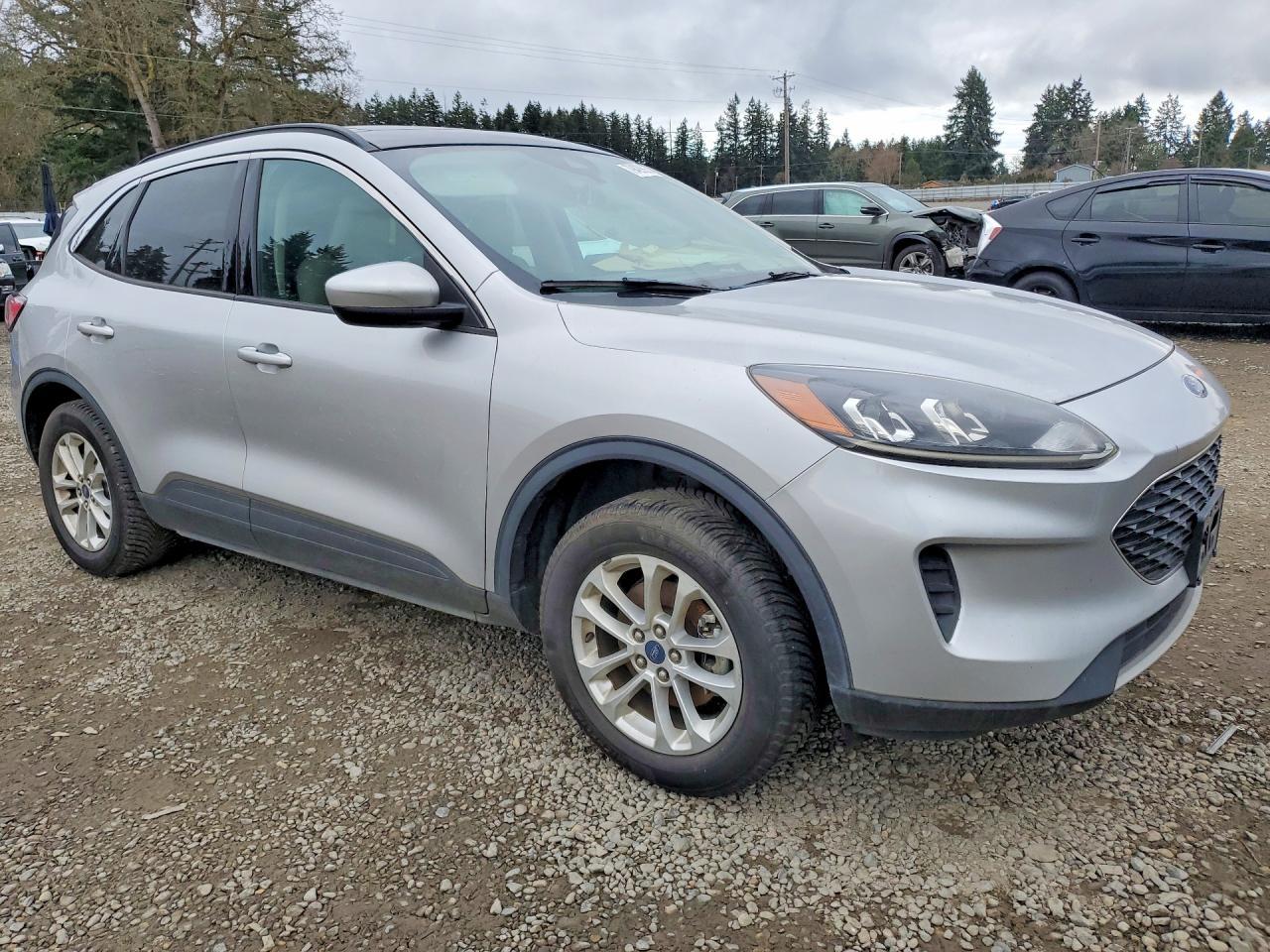 2020 Ford Escape Se - Фото 4