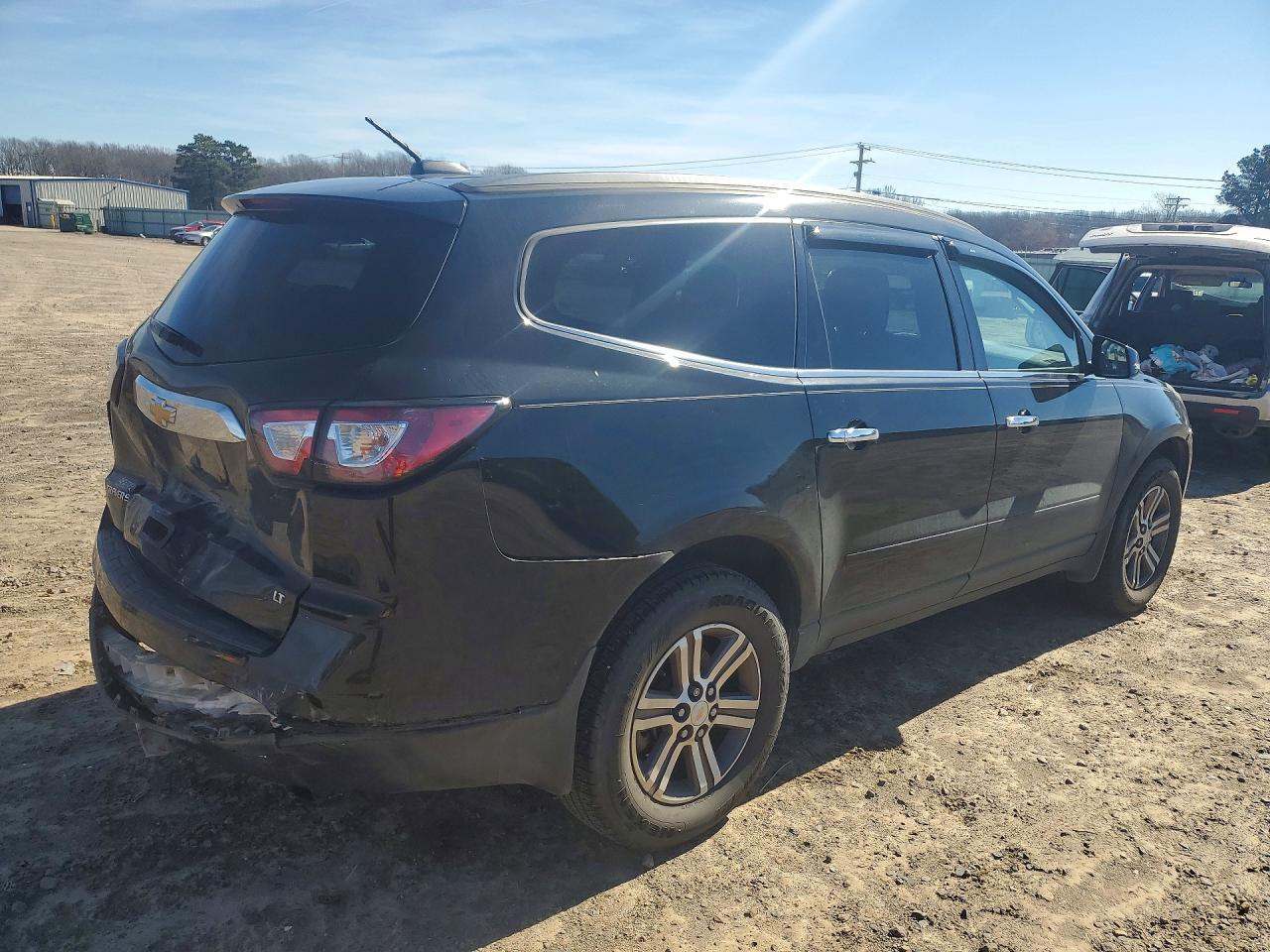 2017 Chevrolet Traverse - Image 3