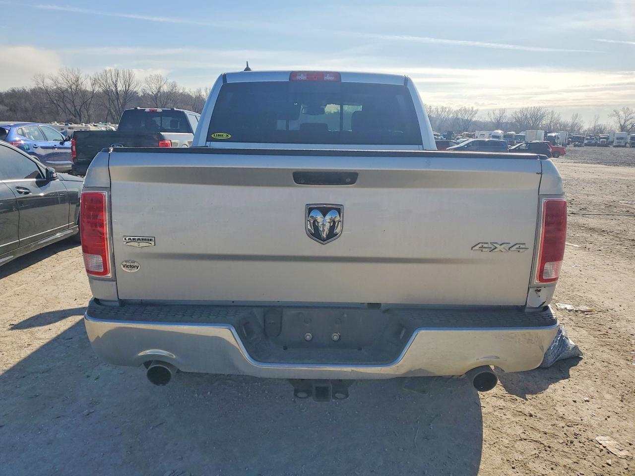 2017 Ram 1500 Laramie - Image 6