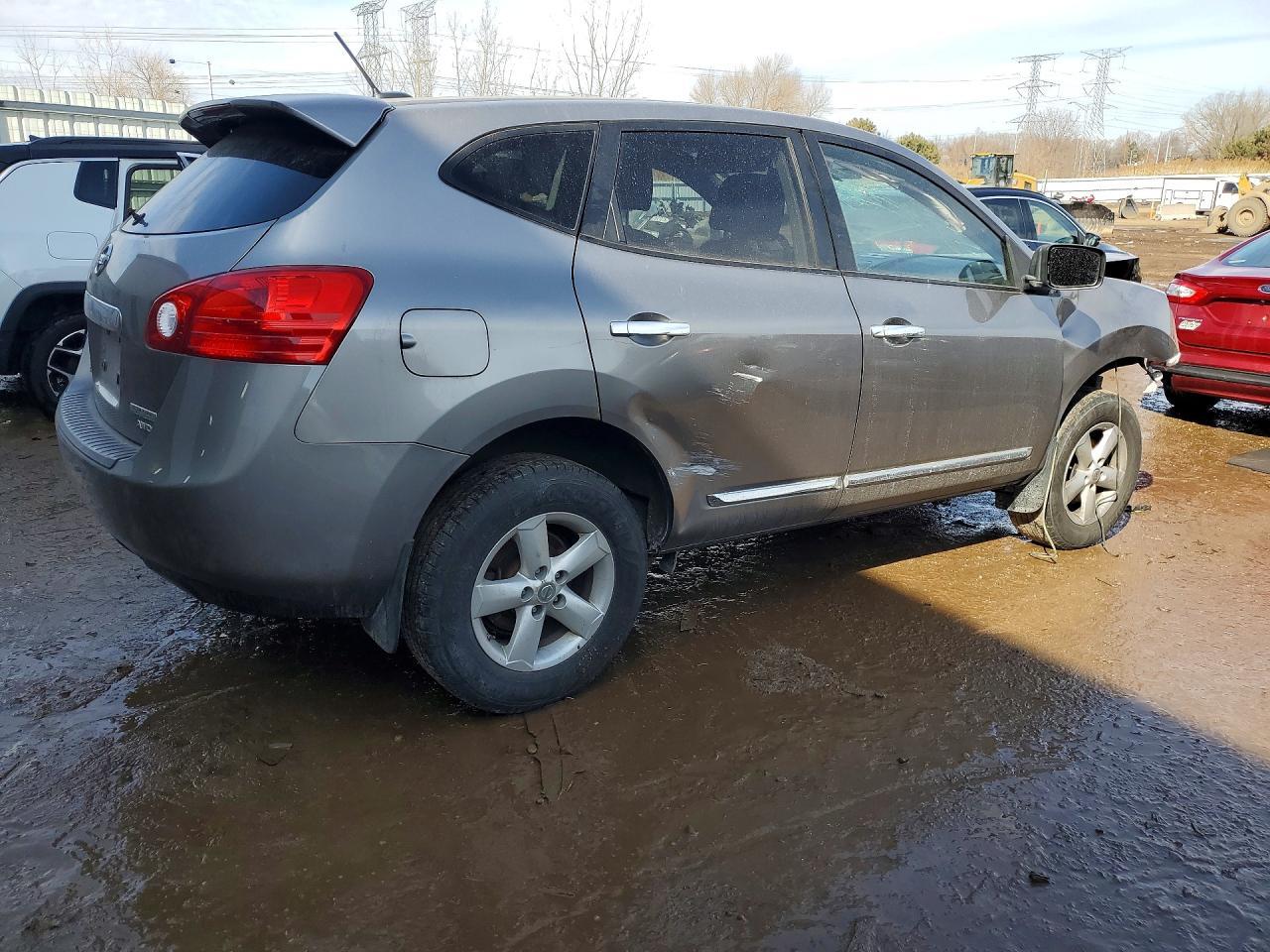 2013 Nissan Rogue S - Image 3