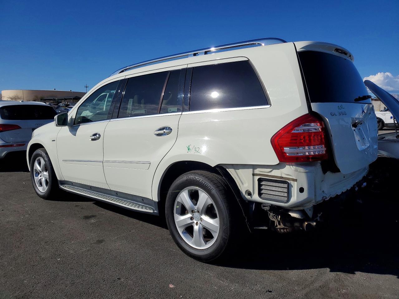 2012 Mercedes-Benz Gl 350 Bluetec - Image 2