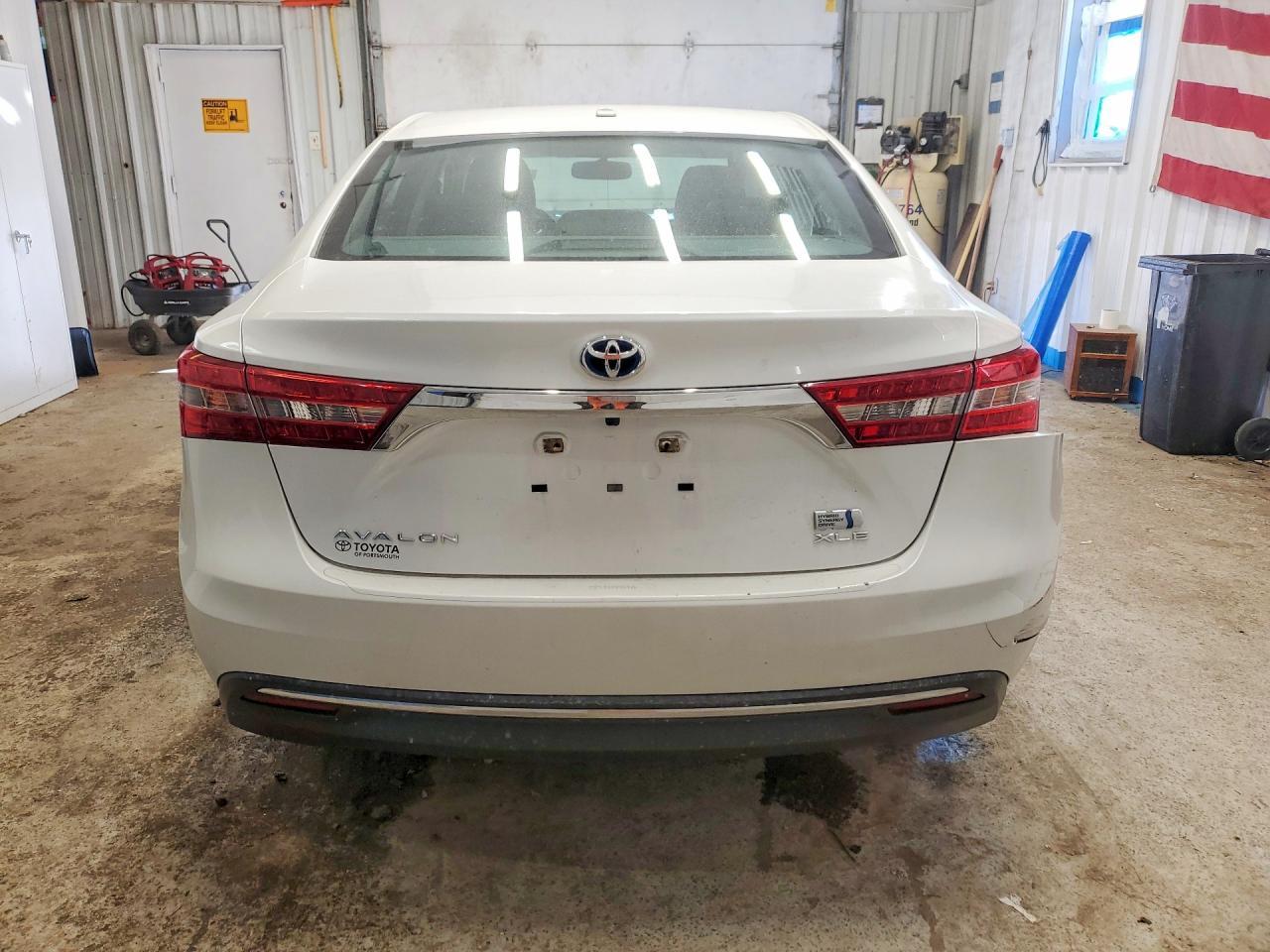 2016 Toyota Avalon Hybrid - Фото 6