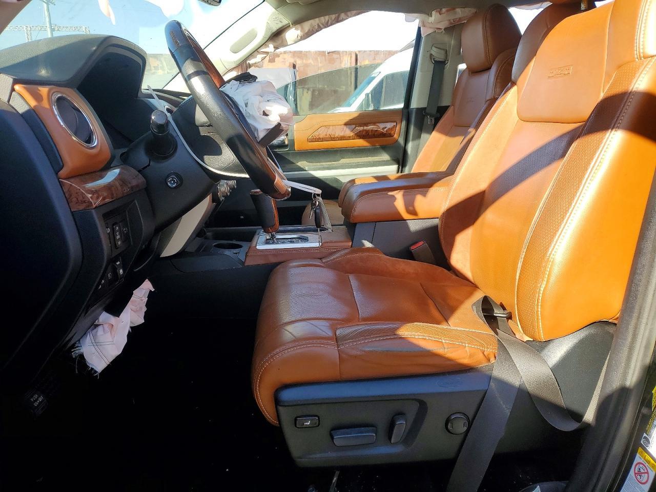2019 Toyota Tundra 1794 Edition - Фото 7
