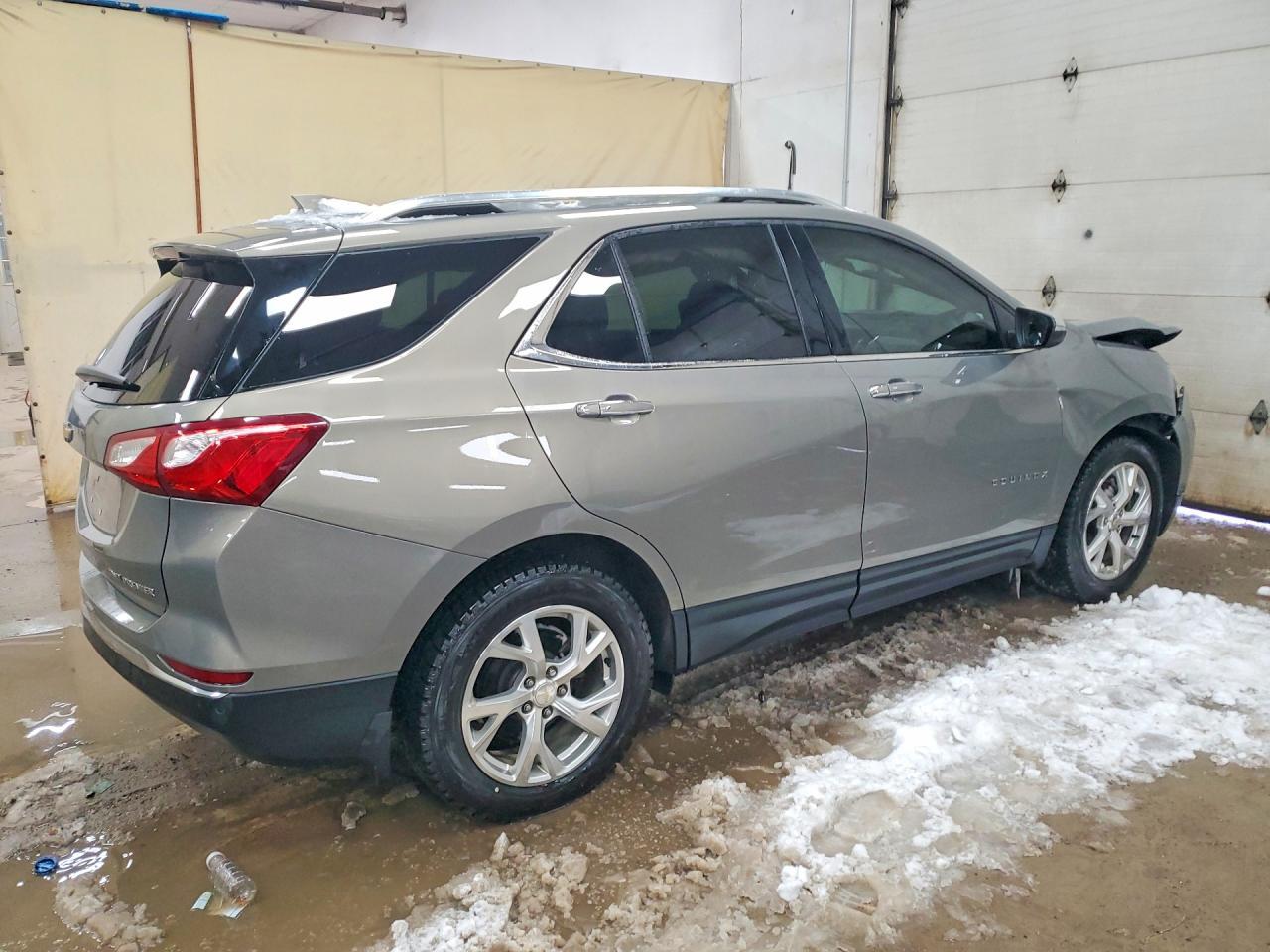 2019 Chevrolet Equinox Premier - Image 3