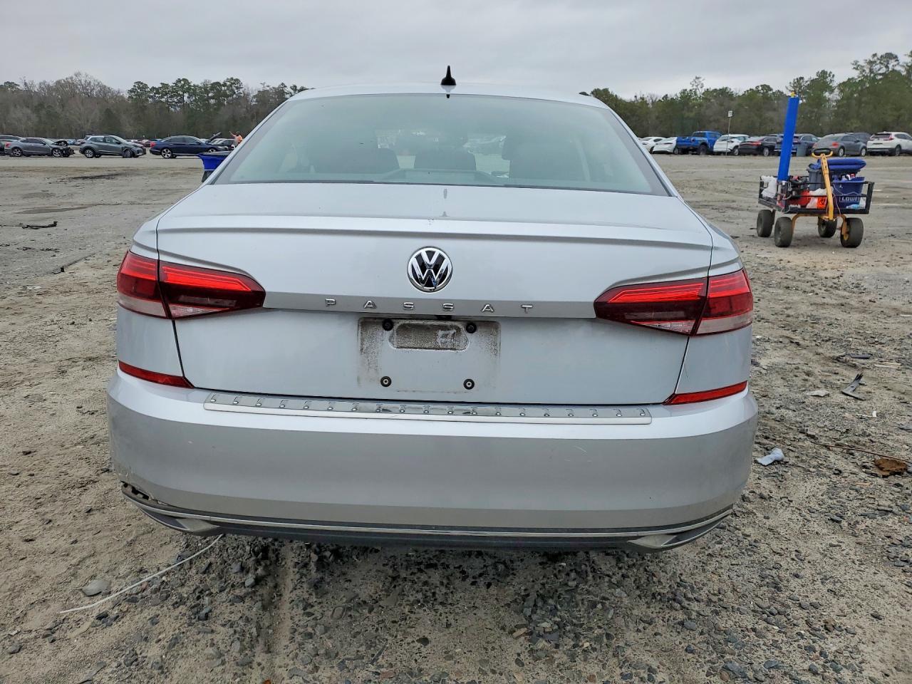 2021 Volkswagen Passat Se - Фото 6
