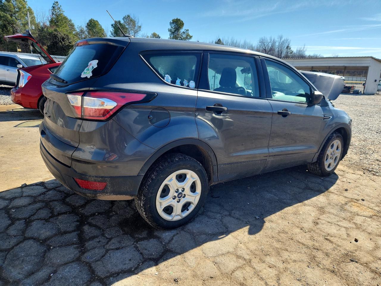 2018 Ford Escape S - Фото 3