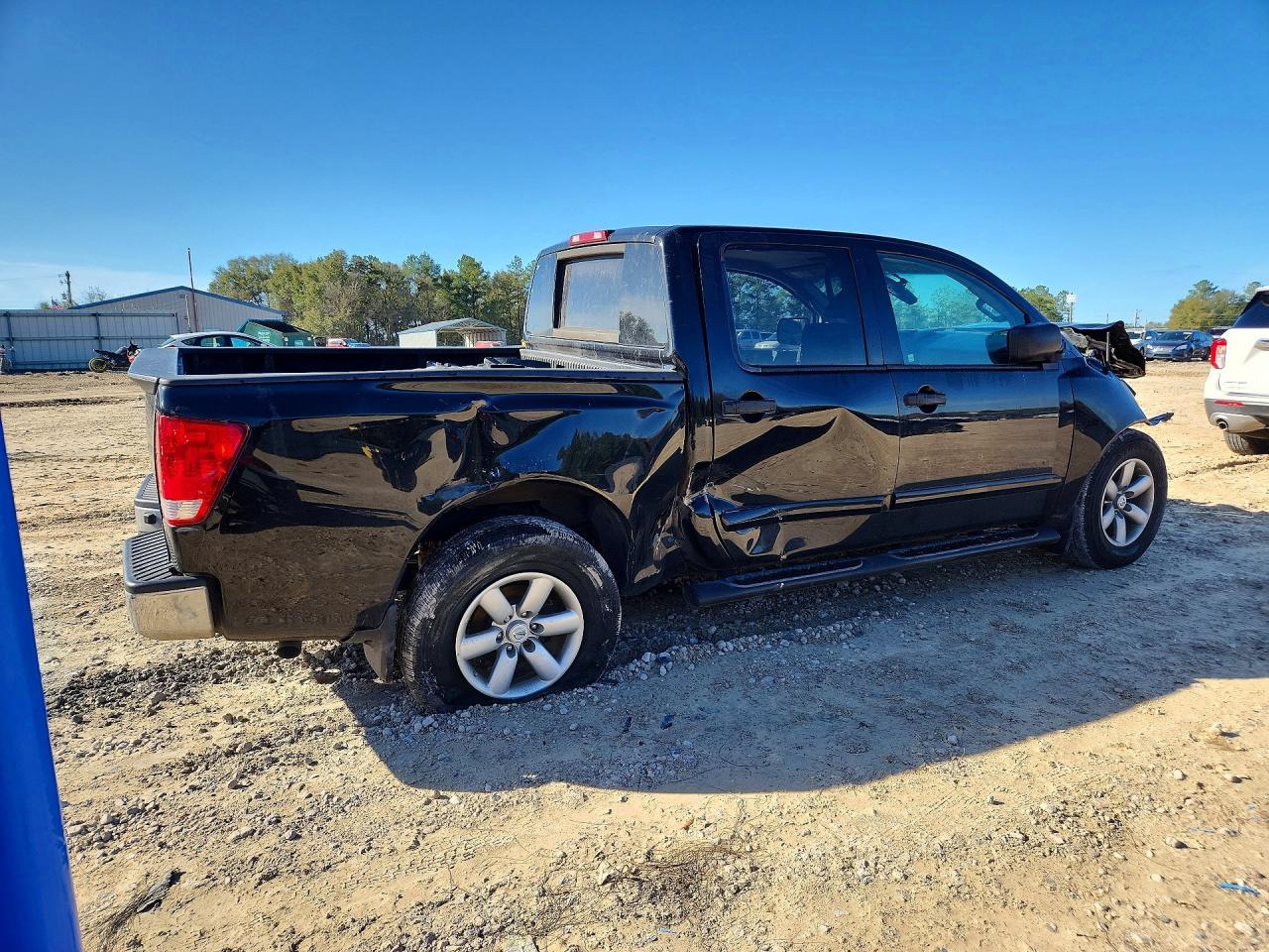2013 Nissan Titan Sv - Фото 3