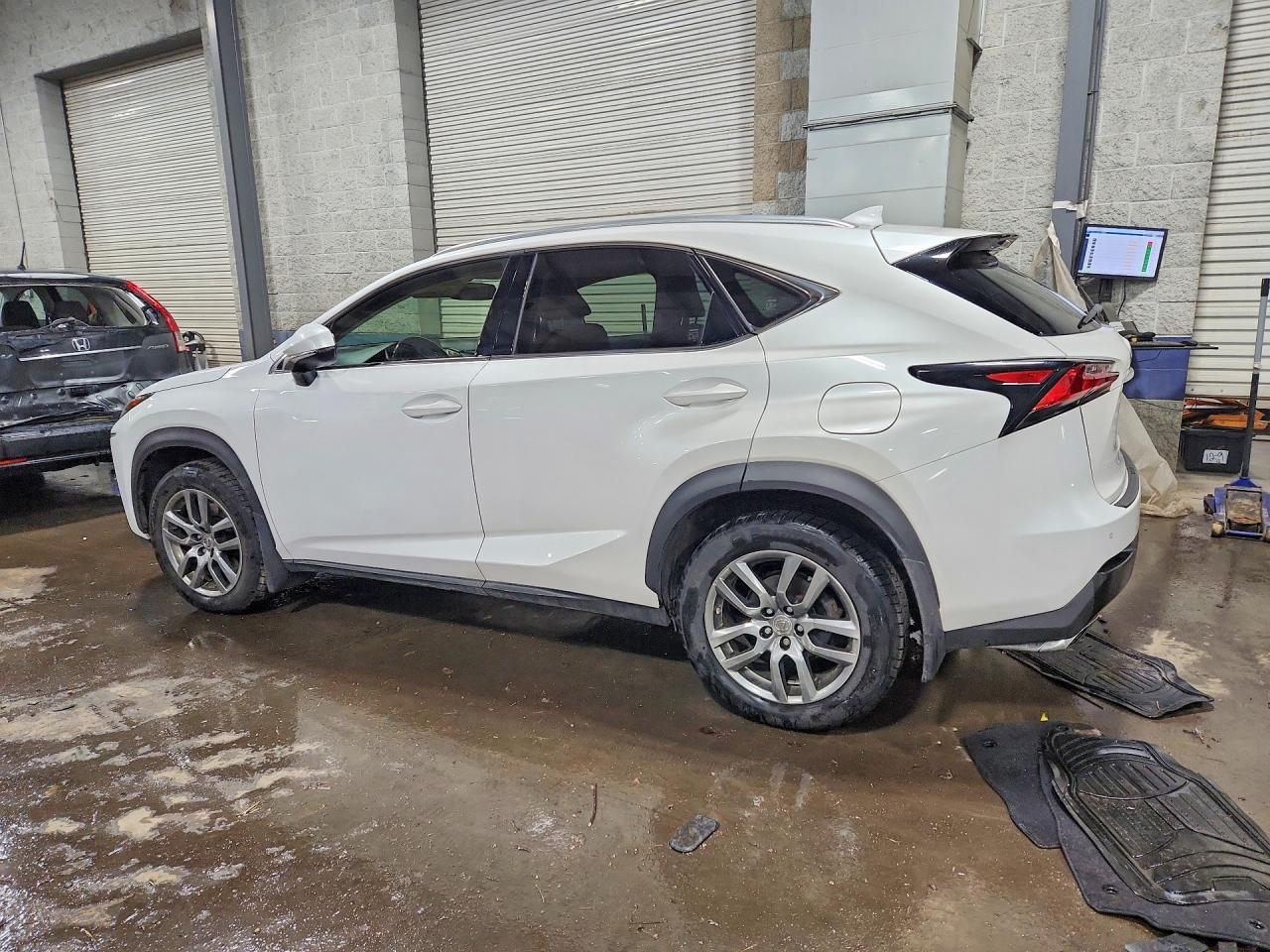 2016 Lexus Nx 200T Base - Фото 2