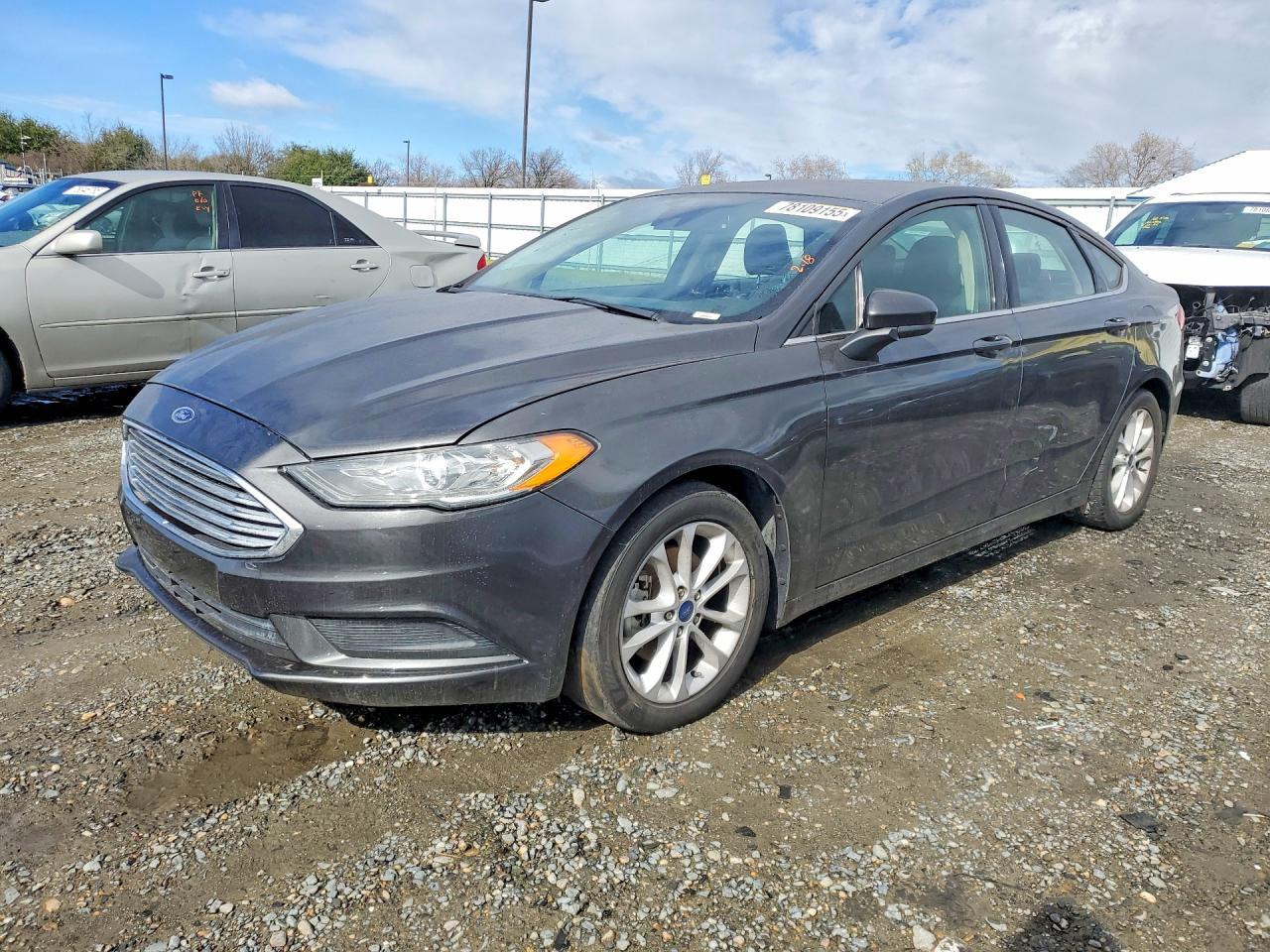 2020 Ford Fusion Se
