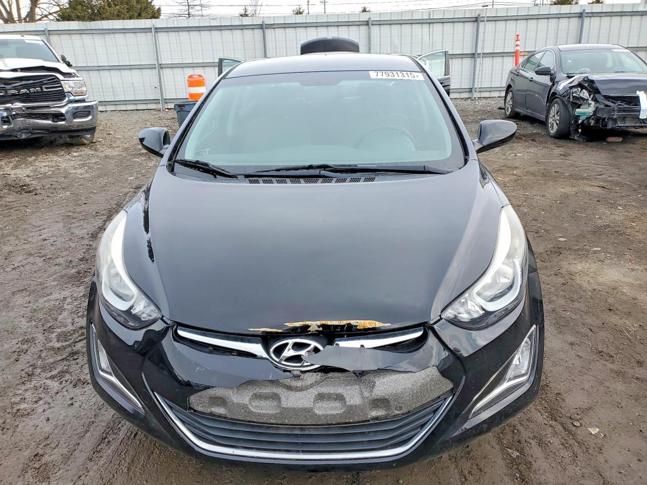 2015 Hyundai Elantra Se - Image 5