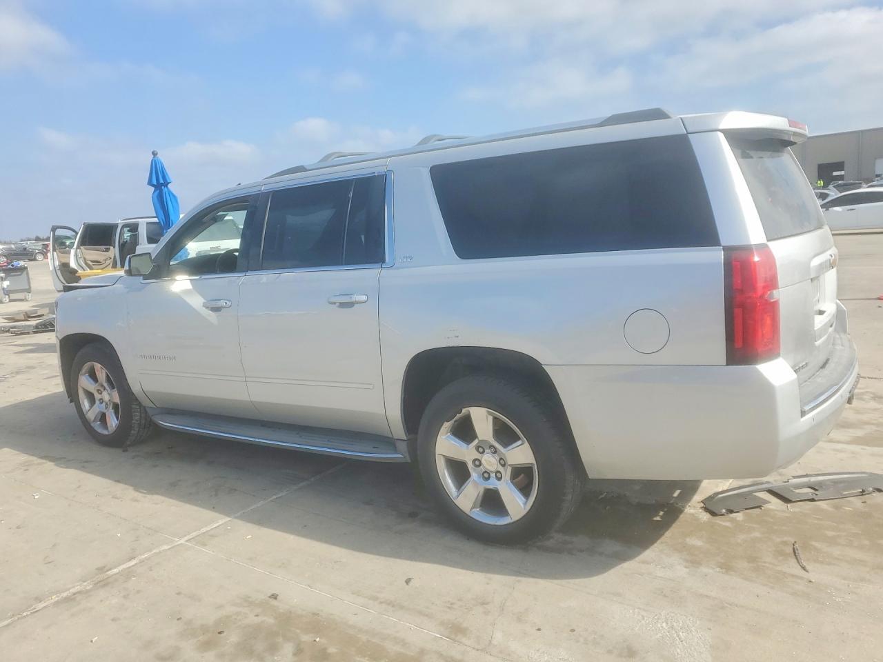 2015 Chevrolet Suburban K1500 Ltz - Фото 3