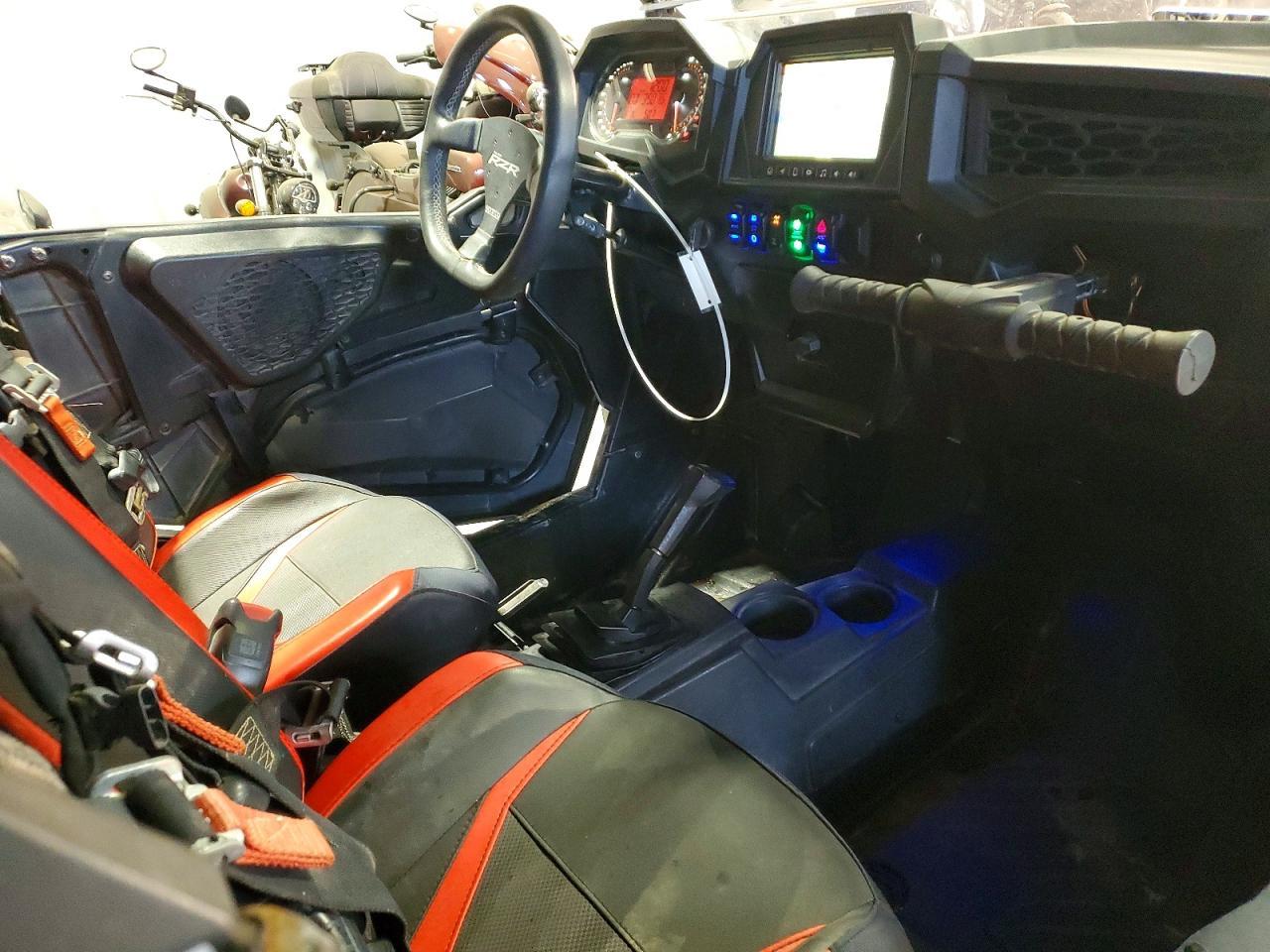 2020 Pola Rzr - Utility Vehicle - Фото 5